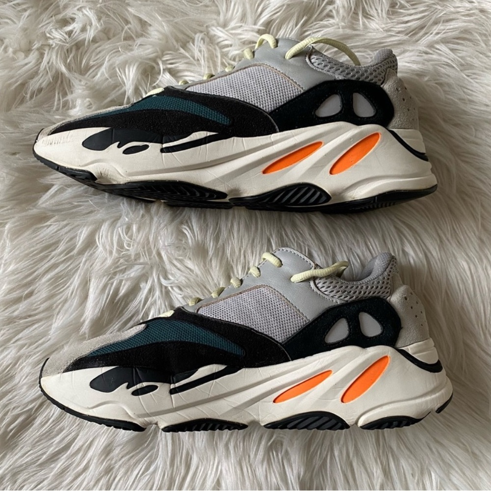 Size 6 Yeezy boost 700